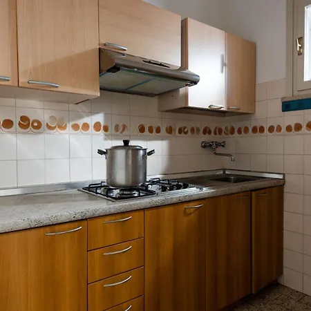 Private Garden And 3 Shared Pools In 4 Appartamento