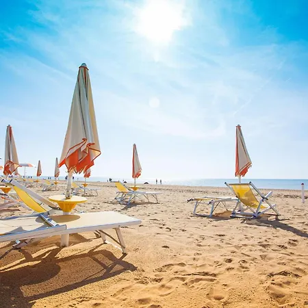 Relaxing For Families In Апартаменти Бібіоне