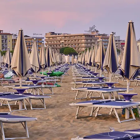 Relaxing For Families In * Бібіоне