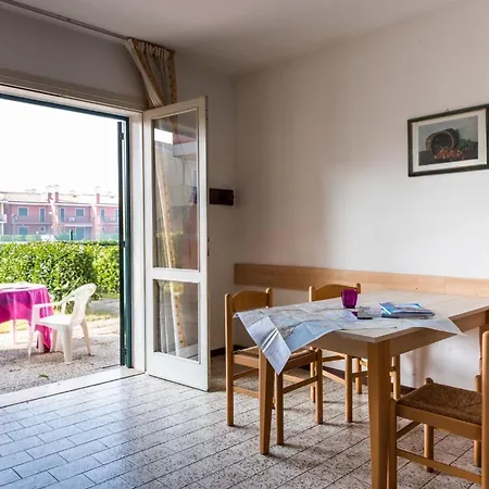 Private Garden And 3 Shared Pools In 4 *